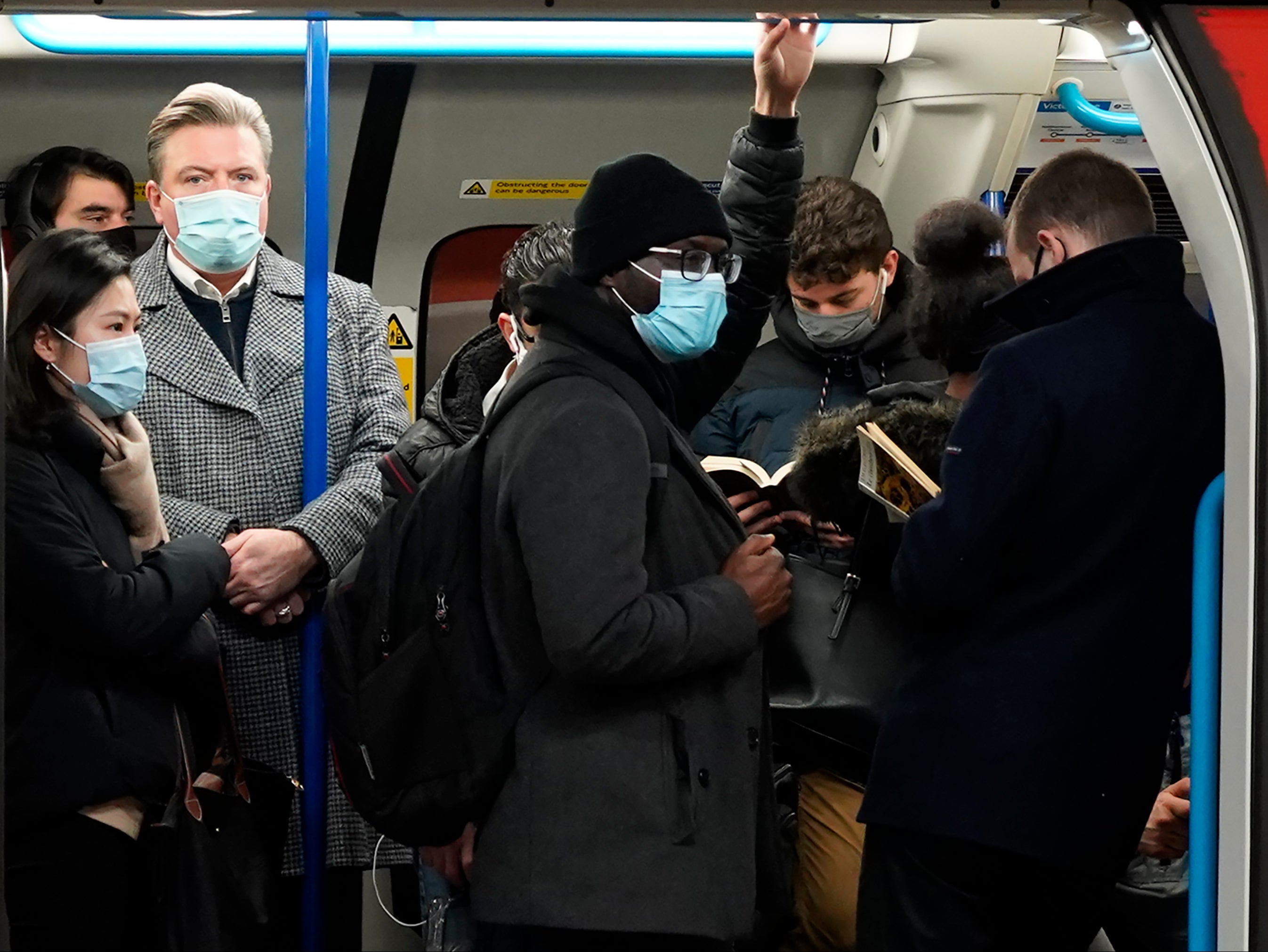 Más de la mitad de las personas con una fuerte infección por COVID-19 son asintomáticas, según nuevas cifras