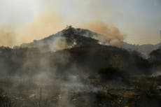 Cambio climático: Feroces vientos reavivan incendios forestales en California