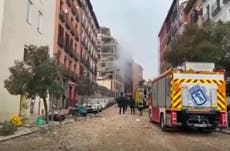 Fuerte explosión destruye edificio en centro de Madrid