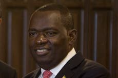 Canciller de Zimbabue muere de COVID-19