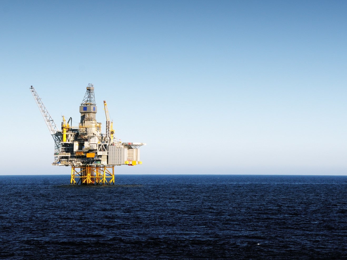 Tomarán plataformas petroleras en desuso para construir bases de lanzamiento de “Starship”: Elon Musk