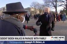Joe Biden golpea a Al Roker durante el desfile inaugural
