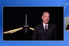 Tom Hanks aborda “nuestro ideal americano” mientras presenta el especial del Día de la Inauguración