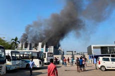 India: arde edificio en complejo de fabricante de vacunas