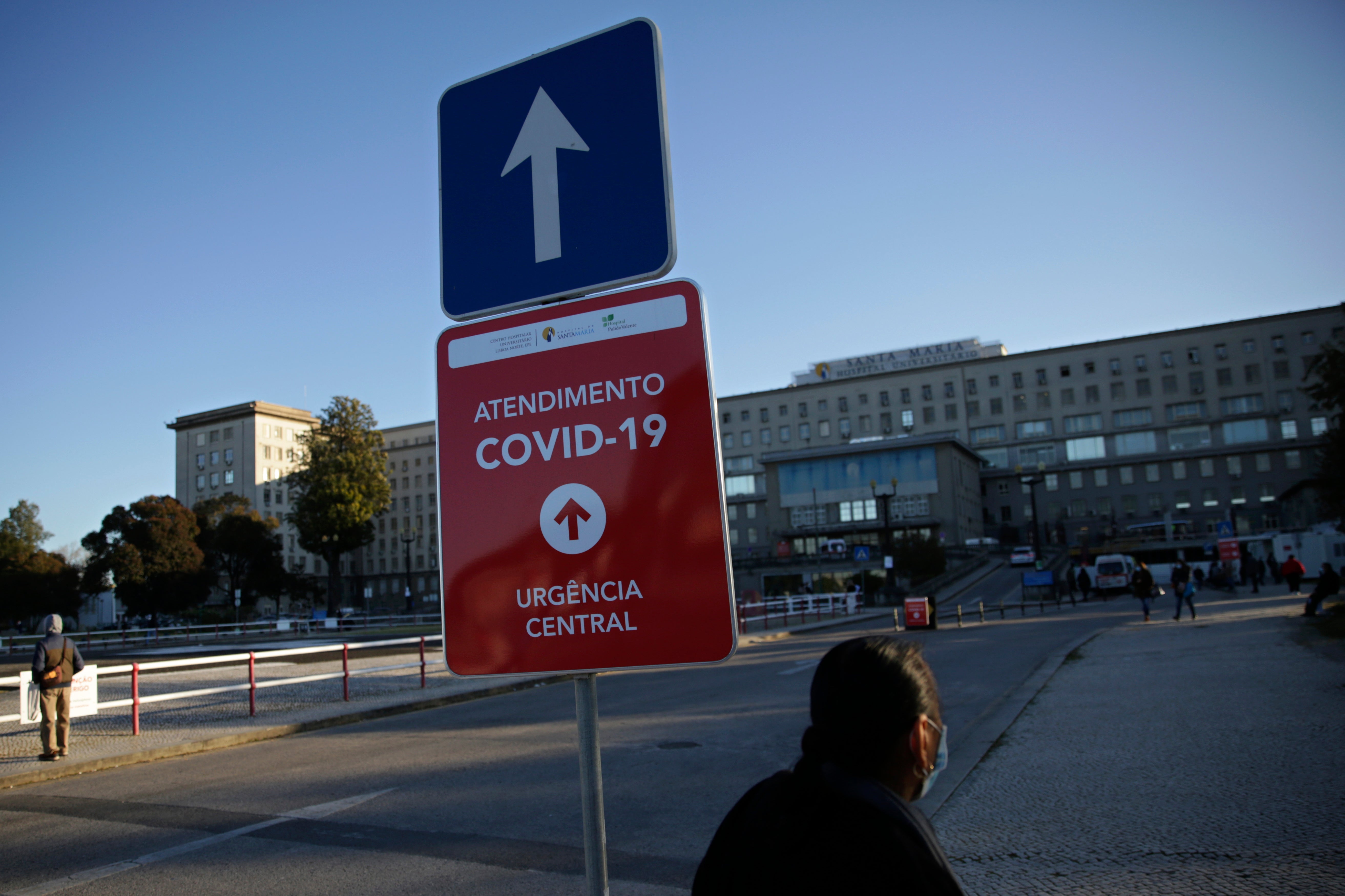 COVID: Portugal suspende los vuelos a Reino Unido por nueva cepa