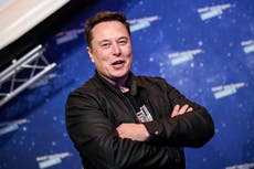 Musk arremete contra vendedores en corto durante guerra de GameStop