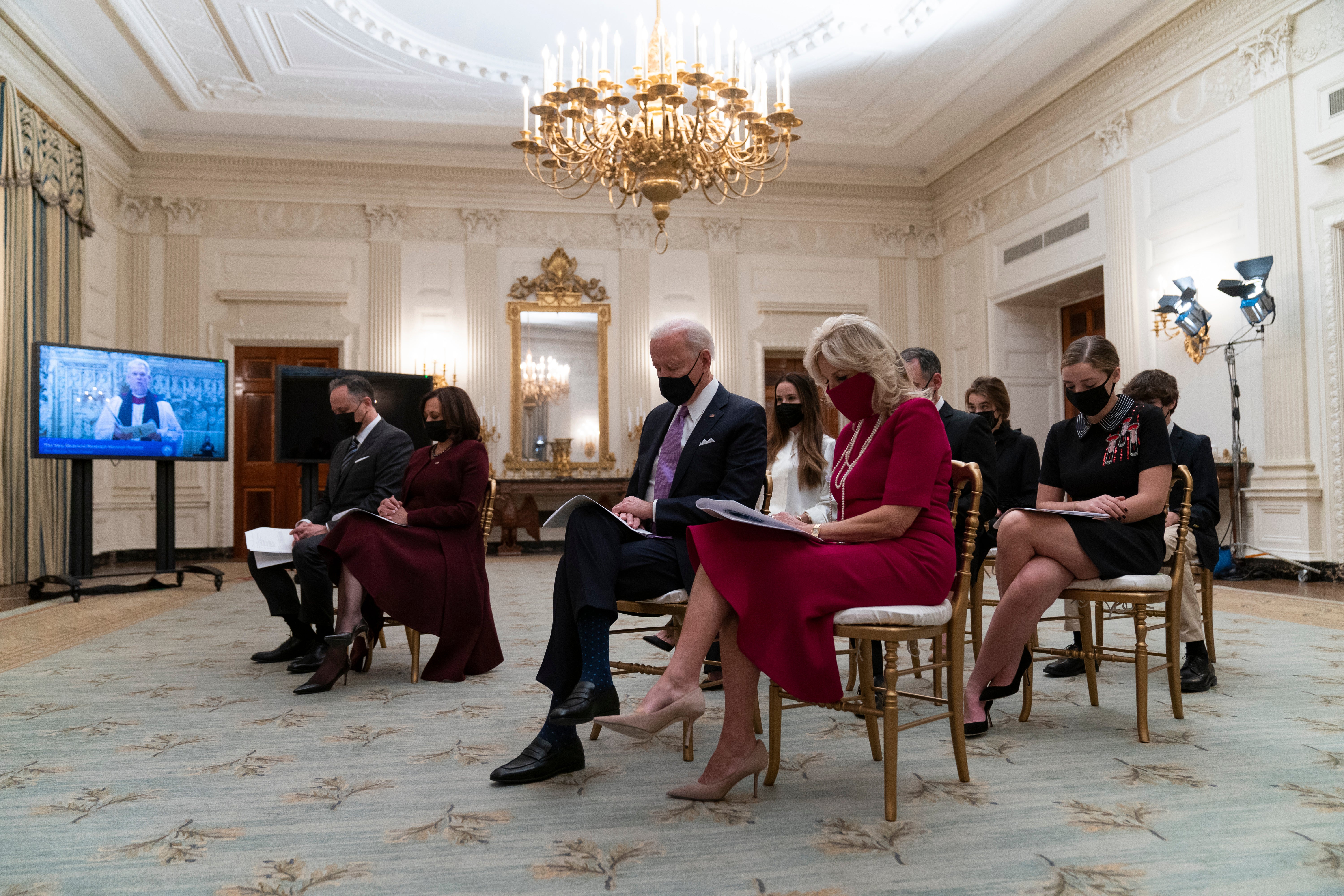 Mascarillas y sana distancia: una Casa Blanca muy diferente