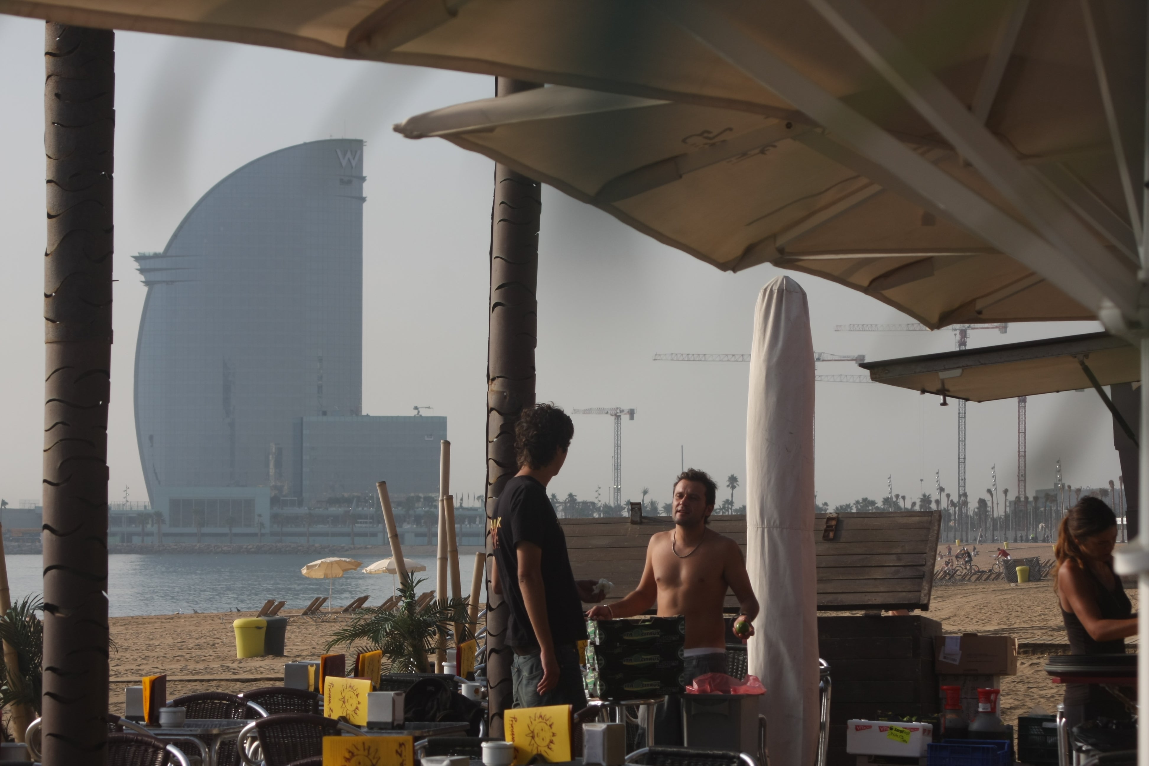 COVID: España abriría al turismo en la primavera