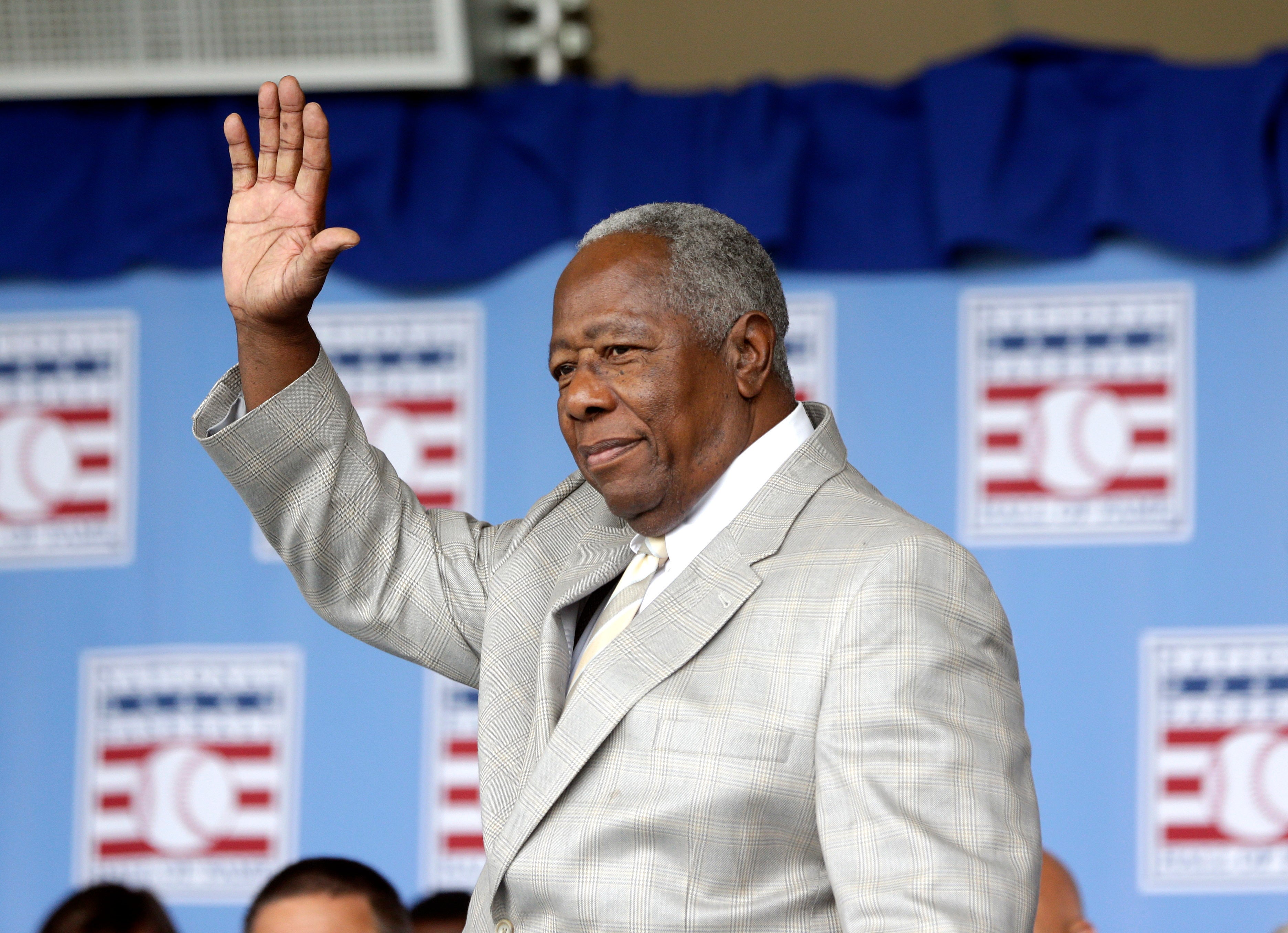 Muere el histórico jonronero de las Grandes Ligas Hank Aaron