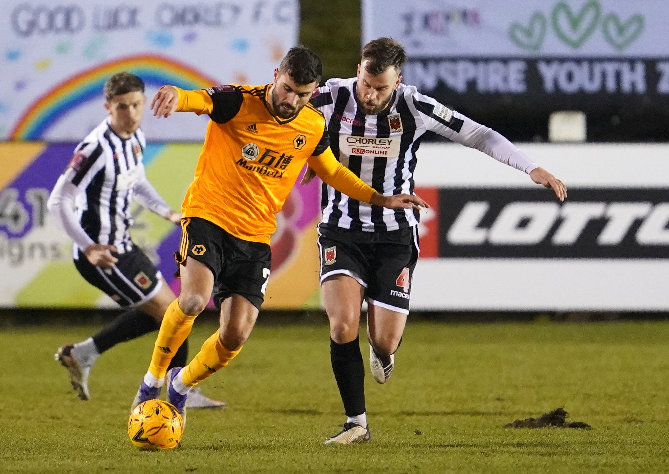 Los Wolves eliminan a equipo de la sexta división de la FA Cup