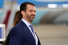 Donald Trump Jr. critica al “gobernador demócrata” de Texas... que en realidad es republicano