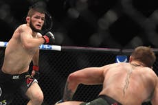 Khabib se burla de Conor McGregor tras su derrota ante Dustin Poirier