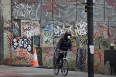 Gran Bretaña intensifica campaña de vacunación contra COVID