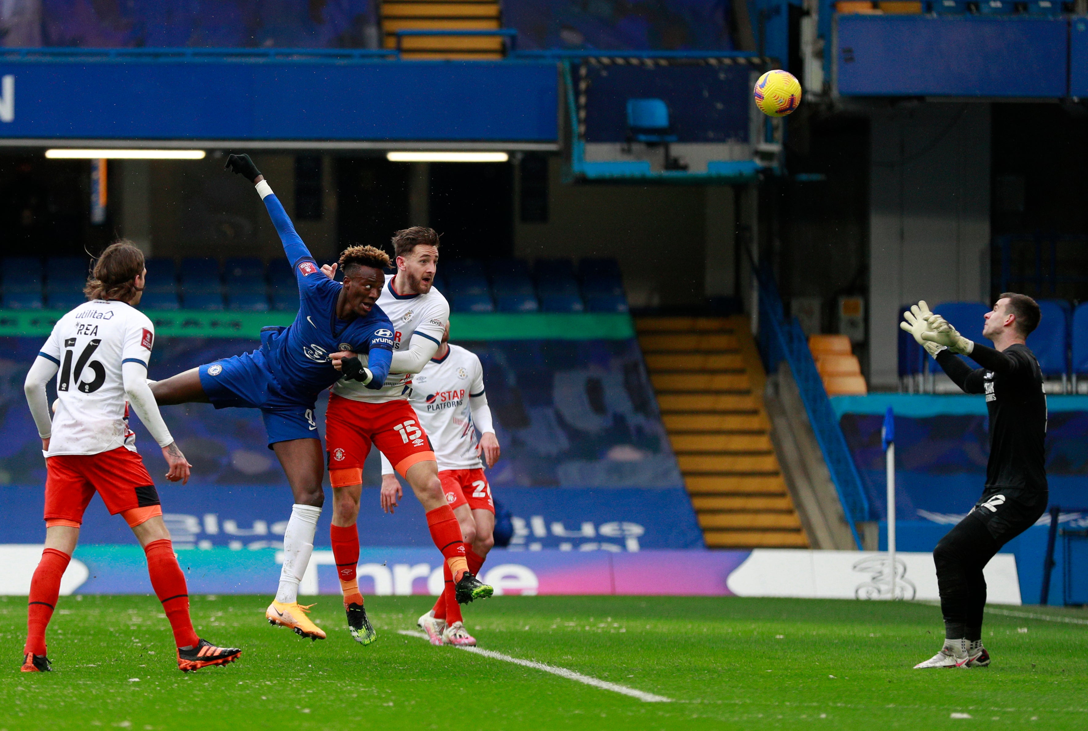 FA Cup: Chelsea avanza de ronda gracias al triplete de Tammy Abraham