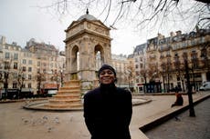 Demanda colectiva acusa a policía francesa de discriminación