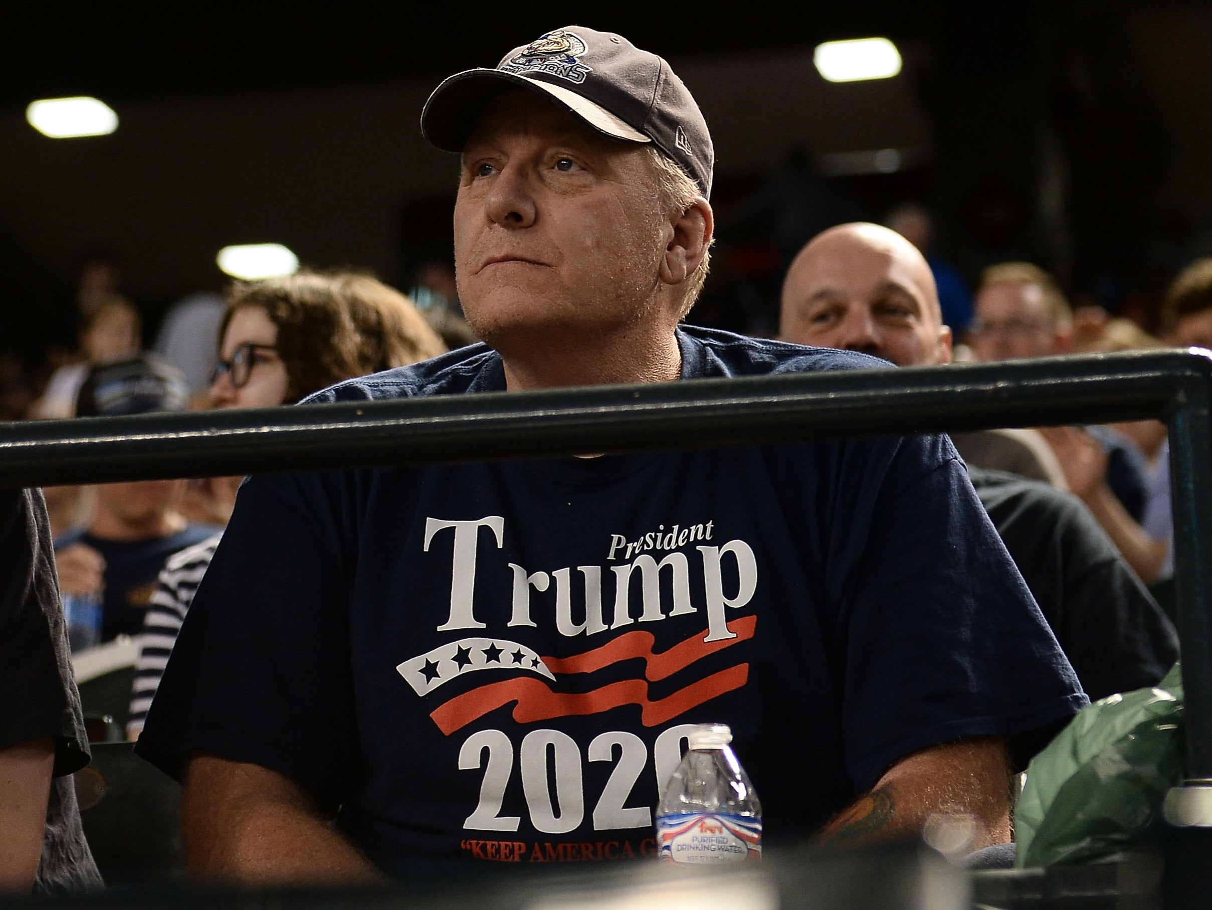 Curt Schilling explota tras no ser elegido al Salón de la Fama