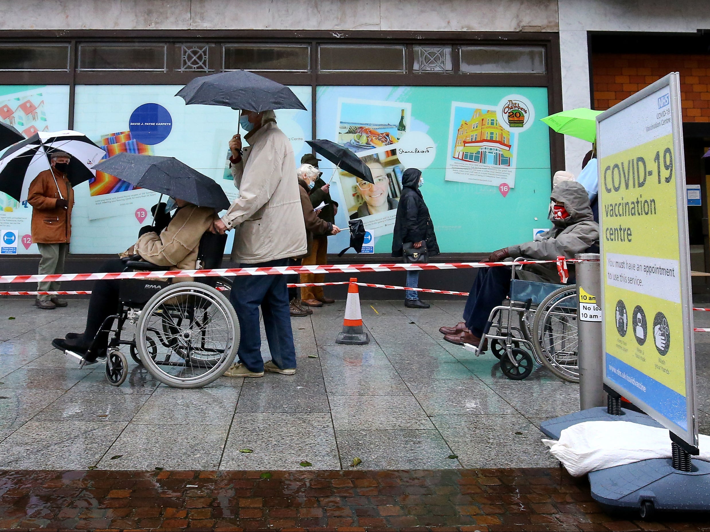 COVID: Reino Unido reporta más de 1,200 muertes en el último día