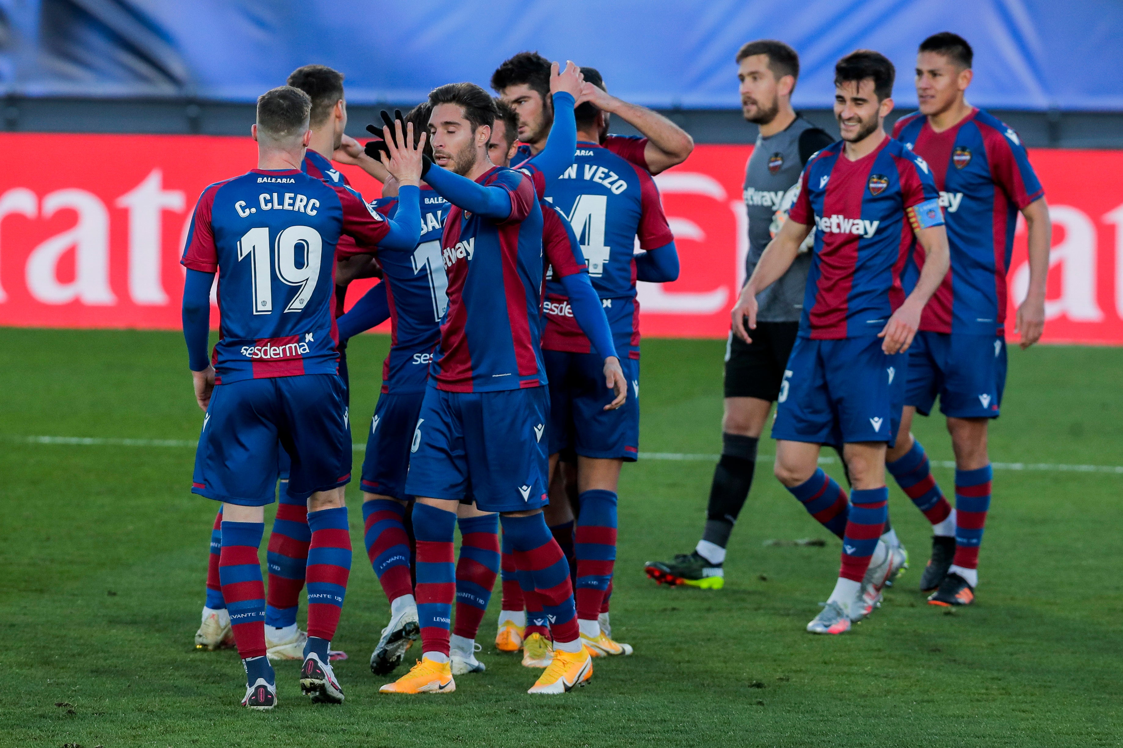 Real Madrid tropieza sorpresivamente ante Levante en LaLiga