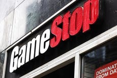 Elon Musk confronta al director ejecutivo de Robinhood sobre las restricciones a la compra de acciones de GameStop