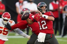 Brady consideraría jugar después de cumplir 45 años