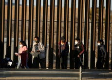 “Tráelos de vuelta”: inmigrantes piden a Biden reunir a las familias separadas en la frontera 