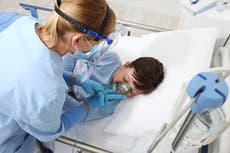 COVID: Inglaterra se prepara para tratar a niños con rara enfermedad