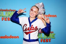 JoJo Siwa dice que su “novia súper alentadora” la ayudó a salir del closet