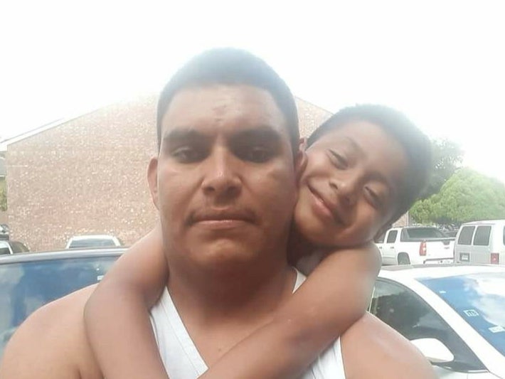 Niño de nueve años le ruega a Biden que detenga la deportación de su padre
