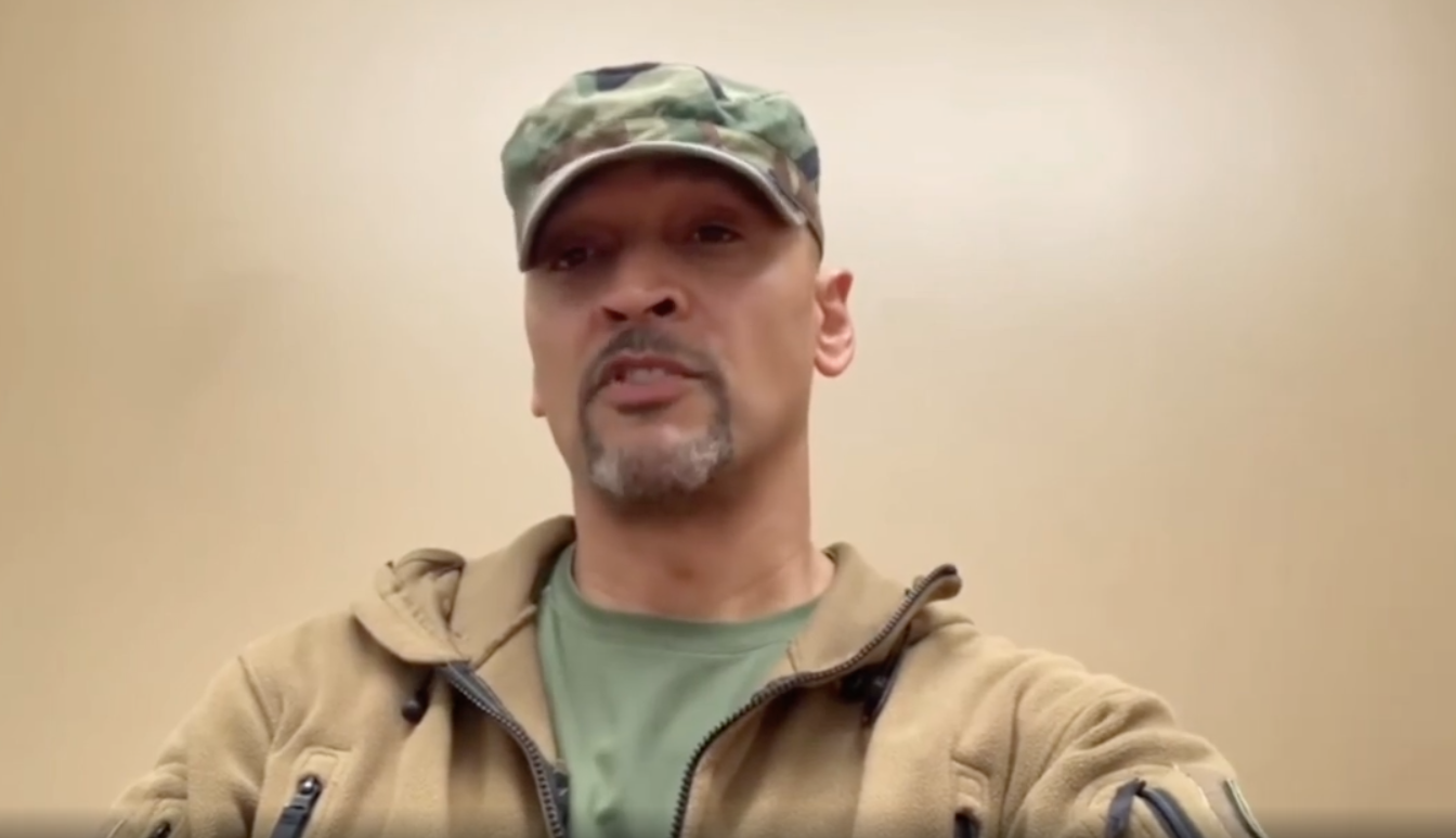 Oficial de policía se suicida después de publicar videos denunciando racismo “demoníaco” en el sistema de justicia penal