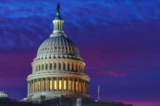 Kamala Harris da voto decisivo para aprobar el paquete de estímulo de COVID por 1.9 billones de dólares