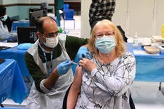 La vacuna de AstraZeneca sigue siendo eficaz contra la variante del Reino Unido, muestra un nuevo estudio