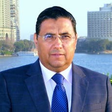 Egipto libera a periodista de la cadena Al-Jazeera a cuatro años de haberlo detenido
