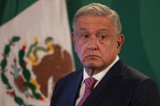 El presidente de México regresa a sus actividades tras recuperarse del COVID-19