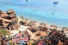 Egipto construye un muro de 22 millas alrededor del complejo turístico de Sharm el-Sheikh