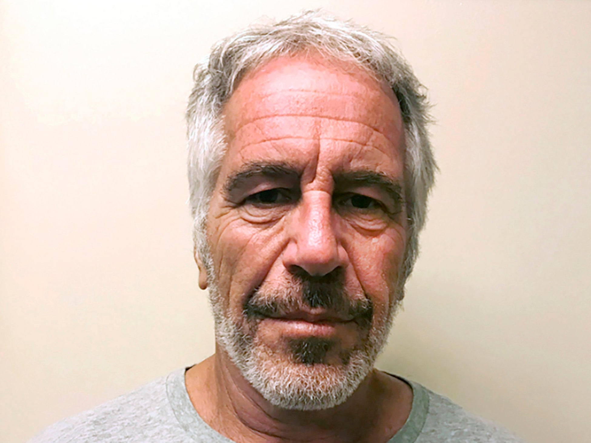 La mansión de Jeffrey Epstein se vende por $51 millones; mujeres abusadas recibirán el dinero