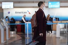 El CEO de Delta critica la sugerencia de la administración de Biden de exigir pruebas de Covid para viajes nacionales