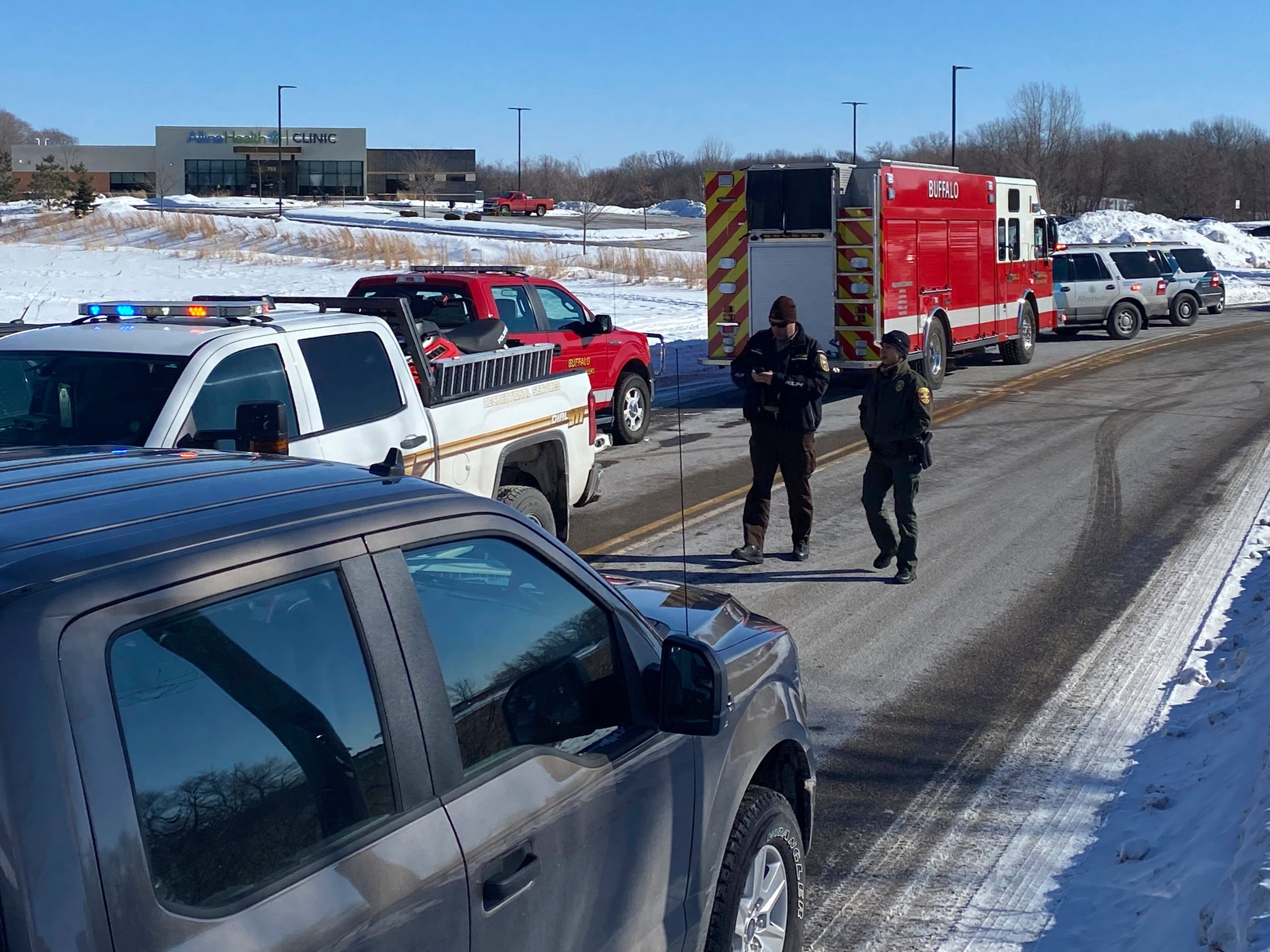 Arrestan a un hombre tras una explosión y un tiroteo en un hospital de Minnesota