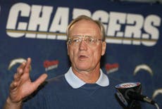 Marty Schottenheimer, histórico entrenador de la NFL, fallece a los 77 años