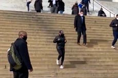 Video de Kamala Harris haciendo ejercicio en escalinatas del Lincoln Memorial se hace viral