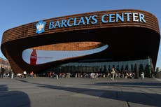 COVID: Nueva York permitirá el regreso de los aficionados a los estadios tras decreto de Andrew Cuomo