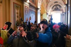 Estos son los impactantes videos publicados en el segundo día de juicio político contra Trump