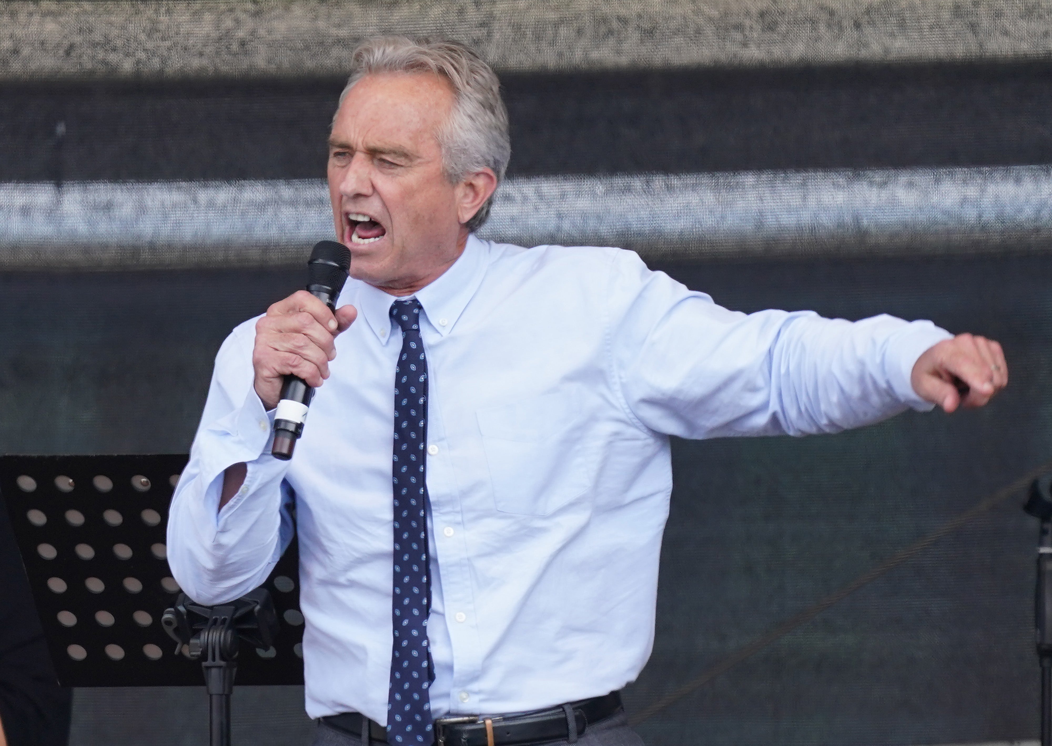 Instagram elimina cuenta de Robert Kennedy Jr. por compartir publicaciones falsas sobre el COVID