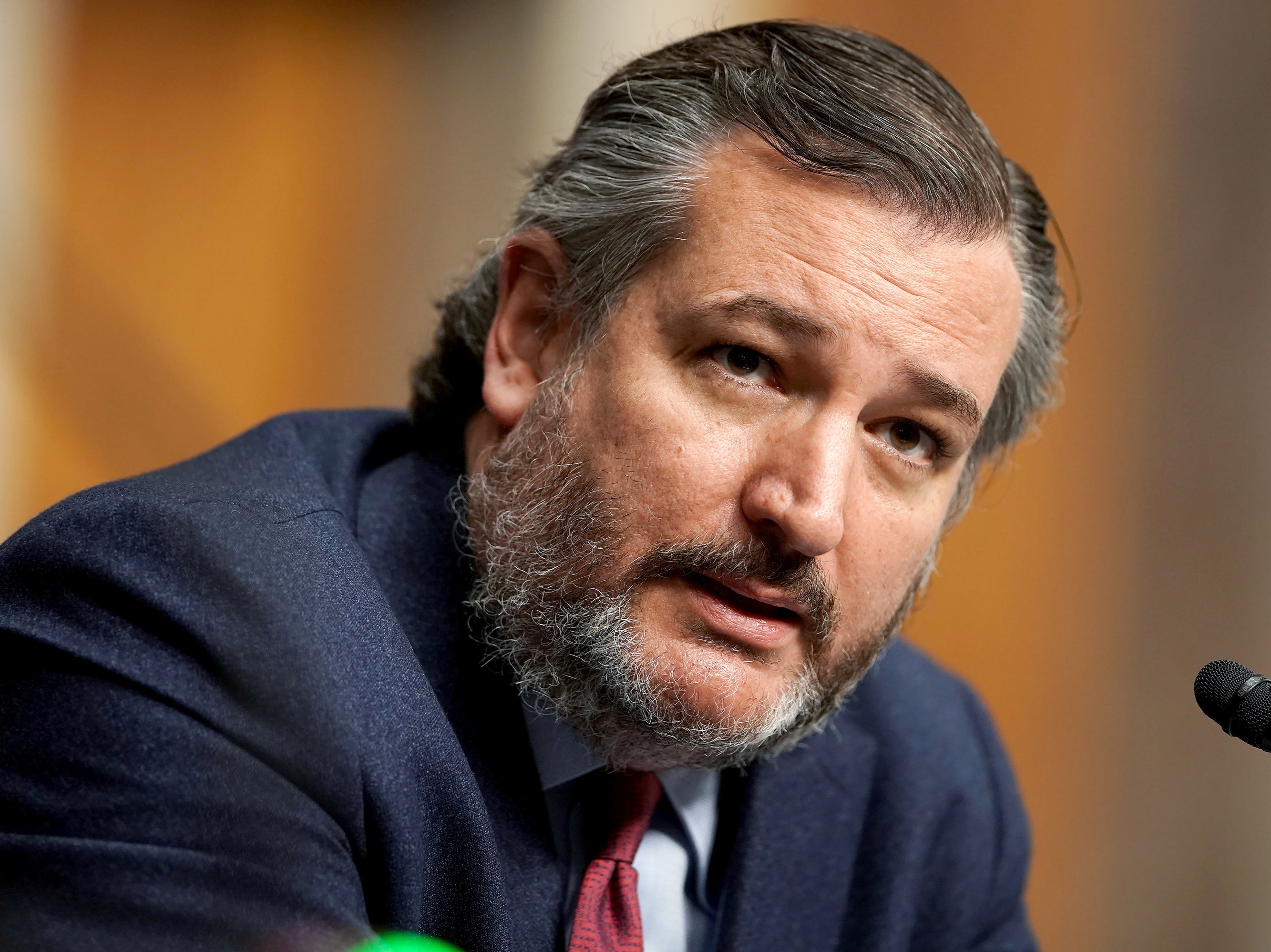 Ted Cruz admite “no tengo defensa” por tuits que se burlan de los cortes de energía en California