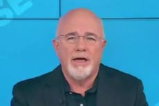 Locutor de Fox News dice que los estadounidenses que se beneficiarían de los cheques de estímulo de COVID están “bastante jodidos de todos modos”