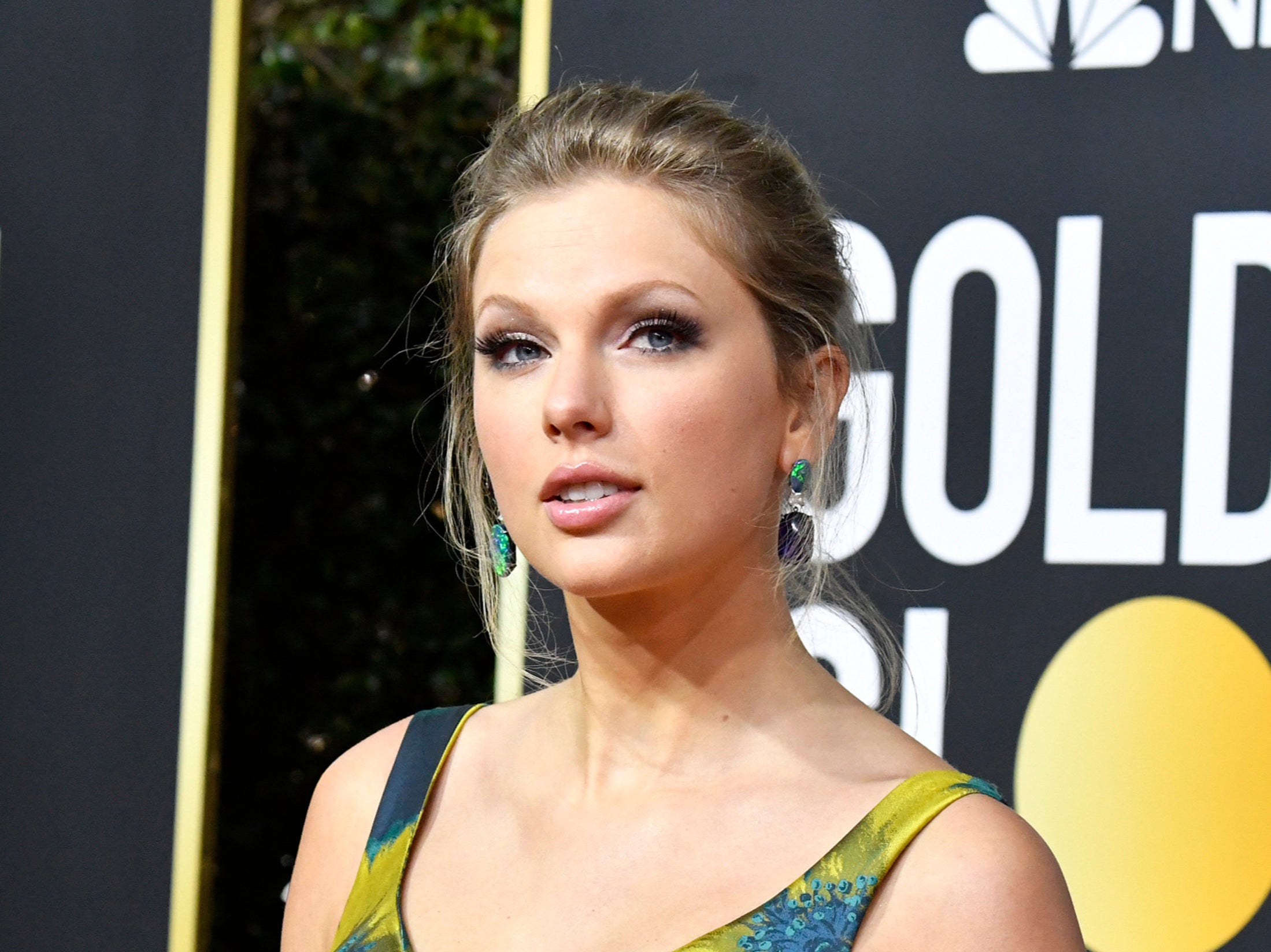 Taylor Swift lanza la regrabada “Taylor’s Version” del exitoso disco sencillo de 2008 “Love Story”