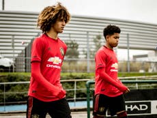 Premier League: Manchester United asciende a los jóvenes Shola Shoretire y Hannibal Mejbri al entrenamiento del primer equipo