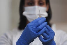 La “vacuna COVID universal” podría desarrollarse dentro de un año, dicen los científicos