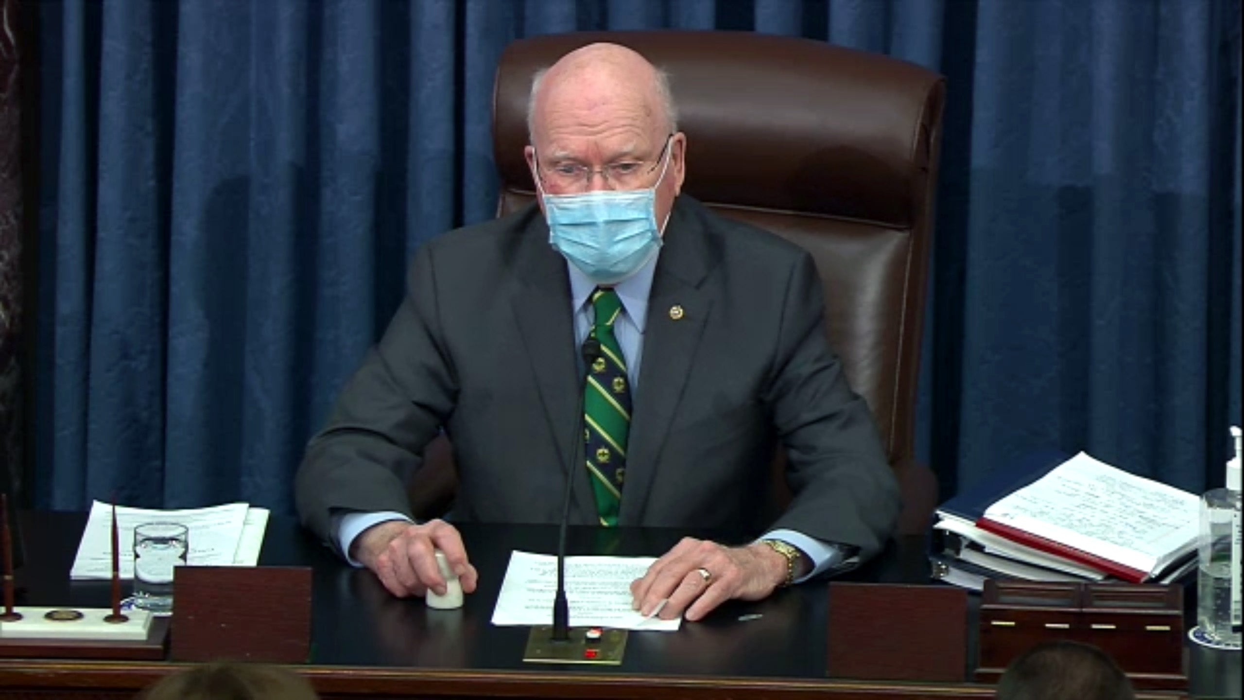 Senado escuchará a testigos durante el juicio político de Trump tras revelarse su polémica llamada con McCarthy