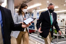 Juicio de acusación de Trump: los siete senadores republicanos que votaron para condenar al ex presidente