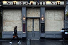 La reapertura de pubs por Semana Santa sería prematura, advierte experto